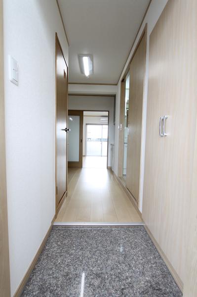 宮崎市大工アパート 玄関