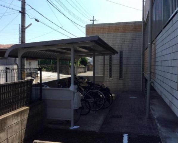 コンフォール大橋（402） 駐車場