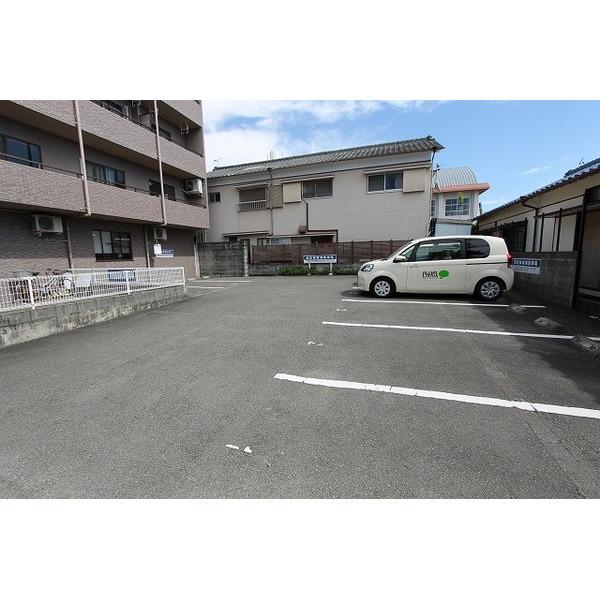 城南センタービル（402） 駐車場