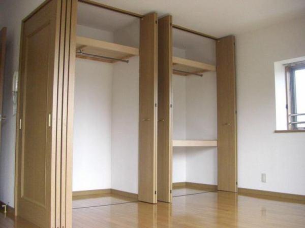 宮崎市大字新名爪マンション 収納