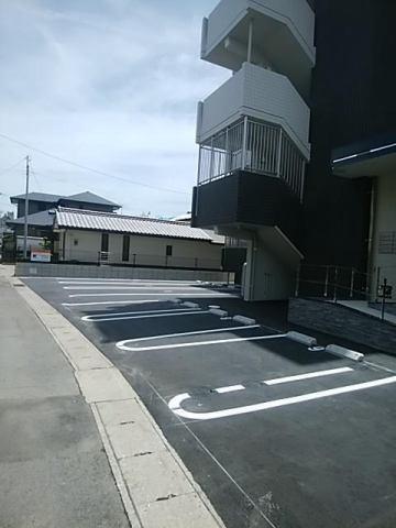 リシェス（201） 駐車場