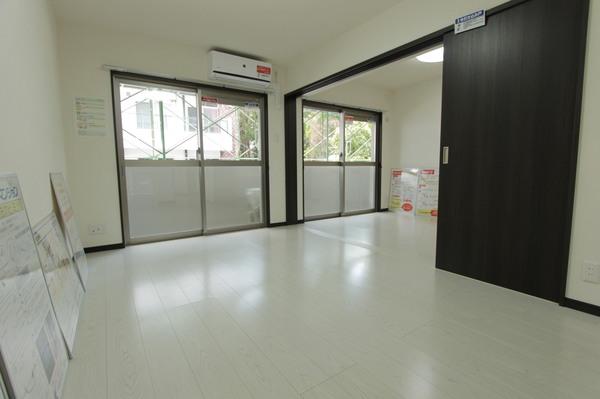 宮崎市大字本郷南方マンション リビング
