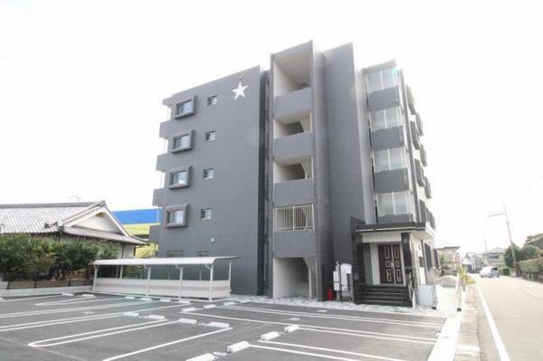 NEO　FASCIO（506） 駐車場