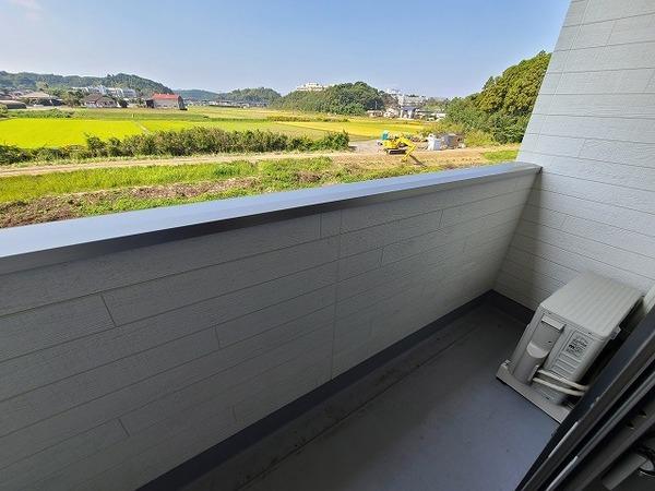 宮崎市源藤町アパート バルコニー