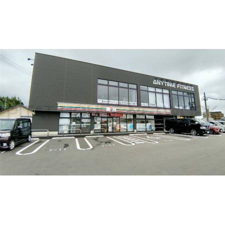 セブンイレブン宮崎産業経営大学前店：336m