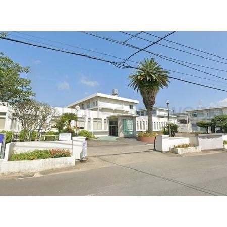 宮崎県立宮崎商業高校：1331m