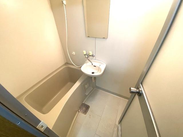 ルミナス小松（101） 部屋画像