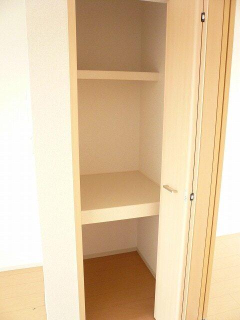 ハイブリッジ（303） 収納