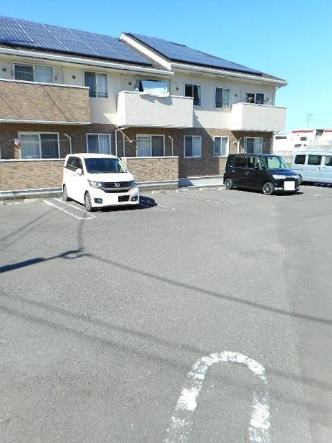 グレイス　ガーデン　Ｄ棟（101） 駐車場