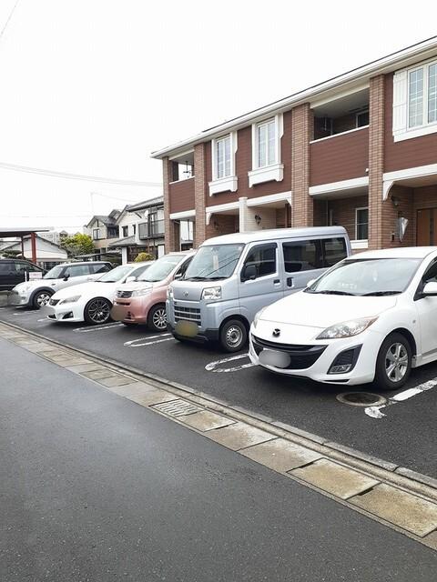 ラ・フロール（103） 駐車場