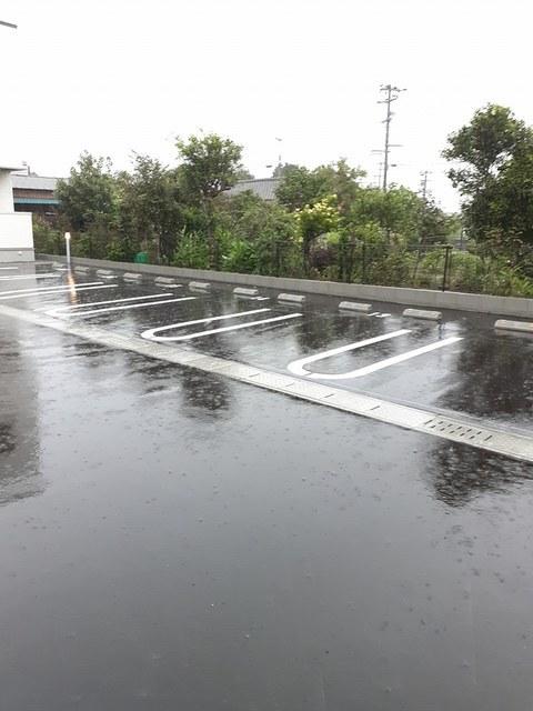 ラヴィエールⅡ　Ａ（102） 駐車場