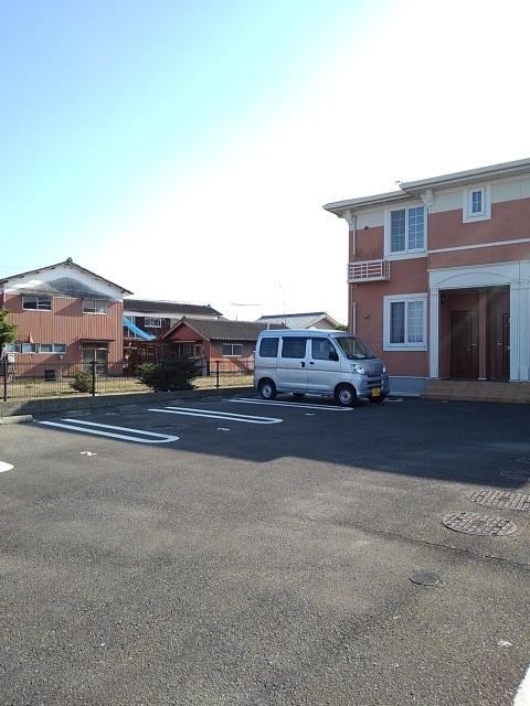 ヴィラユニゾンⅡ（102） 駐車場