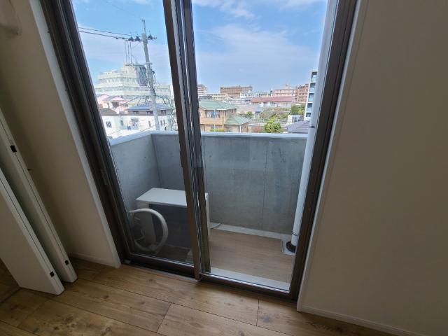アルテマイスター鶴島（401） バルコニー