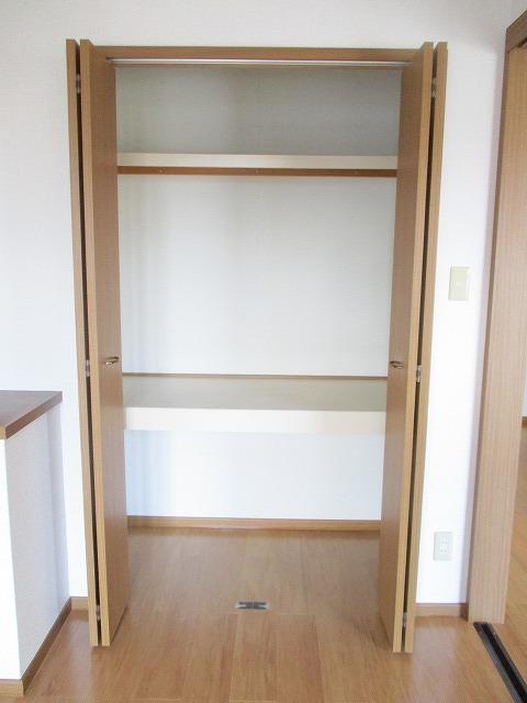 エクセレンテ北原　Ａ（203） 収納