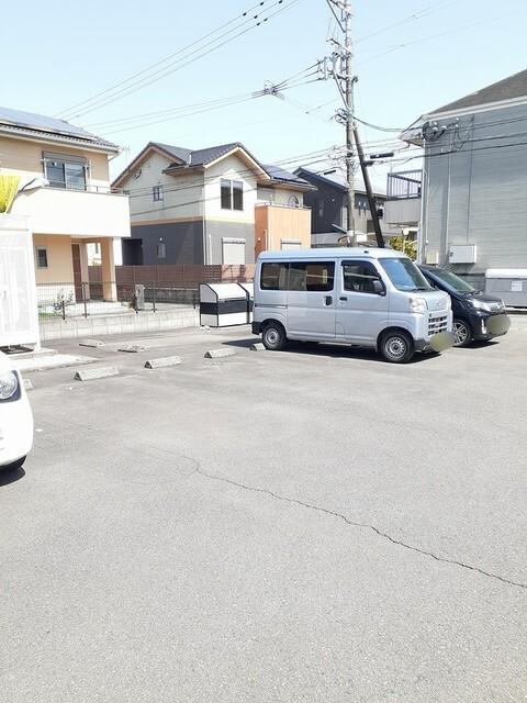 ｓａｌｉｅｎｔｅ　Ⅰ（201） 駐車場