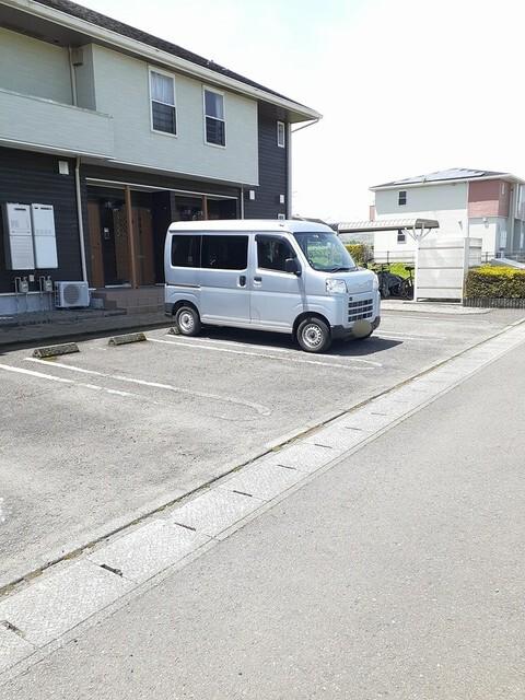カルム　メゾン　Ⅱ（104） 駐車場