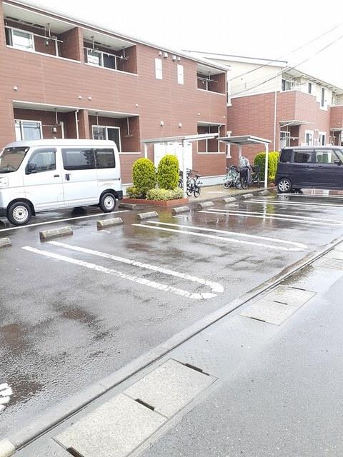 スイートグレイス　Ⅱ（104） 駐車場