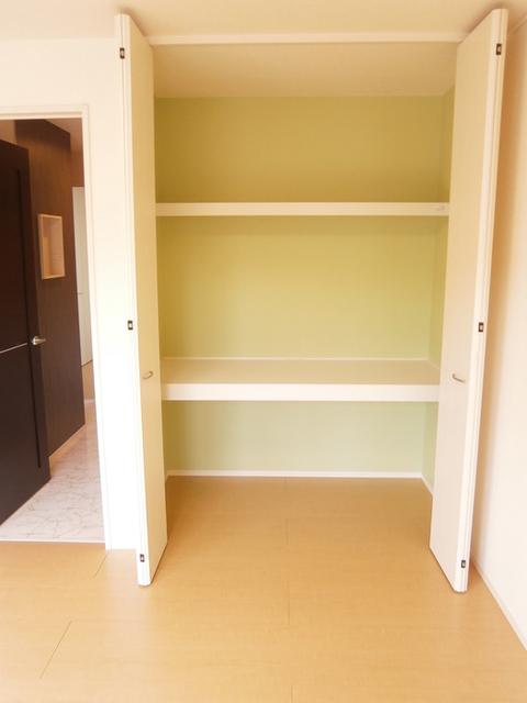 ヴィラコート J3　（East）（203） 収納