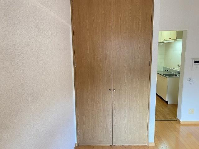 ルミナス小松（101） 収納
