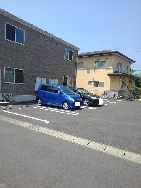 ラ・フロンテ　デューエ（202） 駐車場