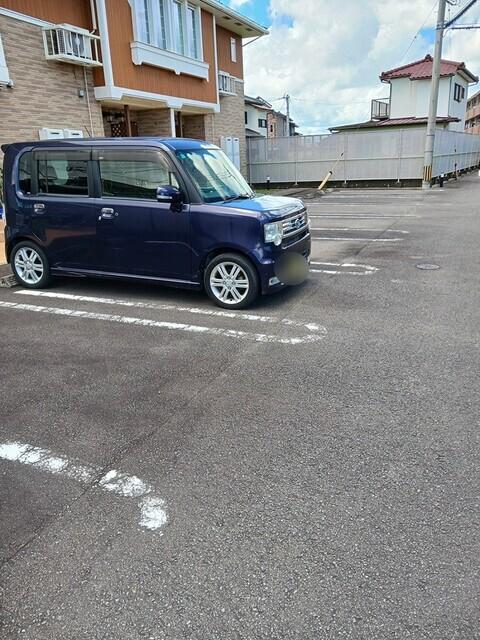 グランディール橘Ａ（101） 駐車場