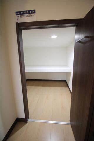 MARINE ROAD（303） 収納