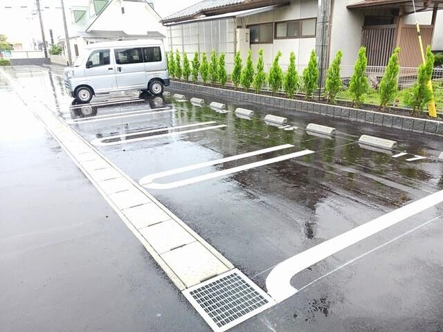 リナセント　Ⅱ（202） 駐車場