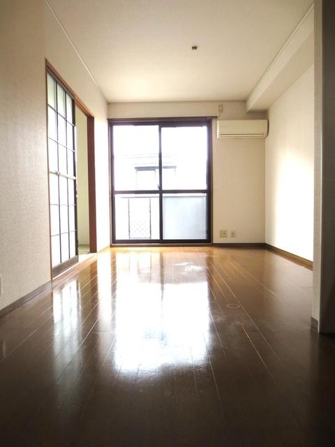ファミール本郷　C棟（102） 部屋画像