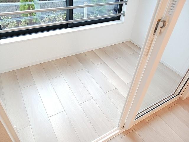 ラ・フルール　麓　弐番館（103） 収納