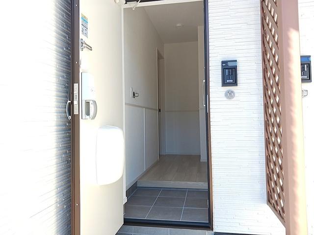 ラ・フルール　麓　壱番館（101） 玄関