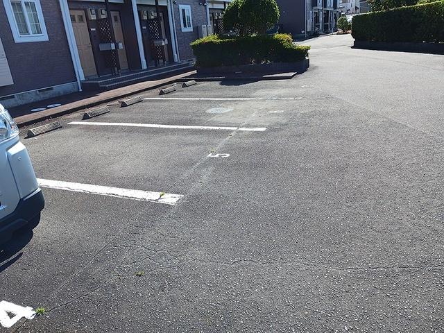 リヴュアリットＡ（101） 駐車場