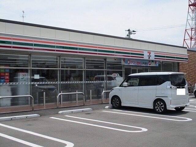 セブンイレブン高鍋郵便局前店：230m