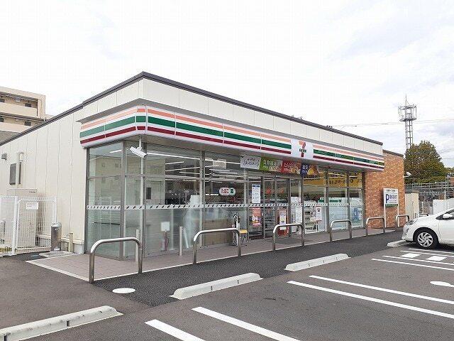 セブンイレブン祇園３丁目店：280m