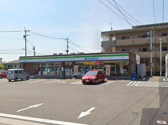 ファミリーマート宮崎権現通り店：42m