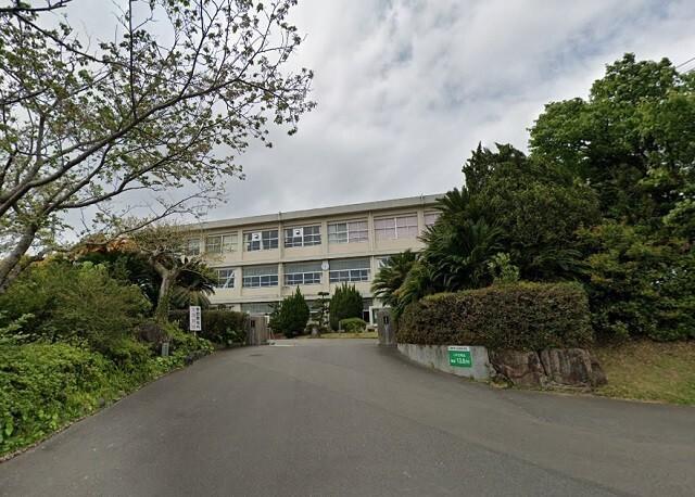 宮崎市立広瀬中学校：365m