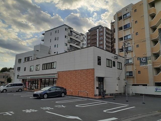セブンイレブン宮崎広島２丁目店：120m