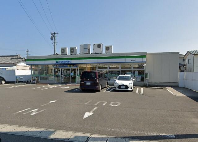 ファミリーマート島之内店：695m