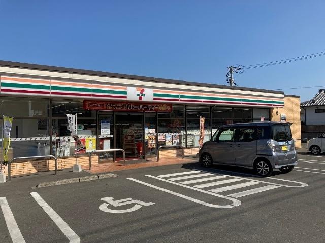 セブンイレブン宮崎南花ヶ島町店：390m