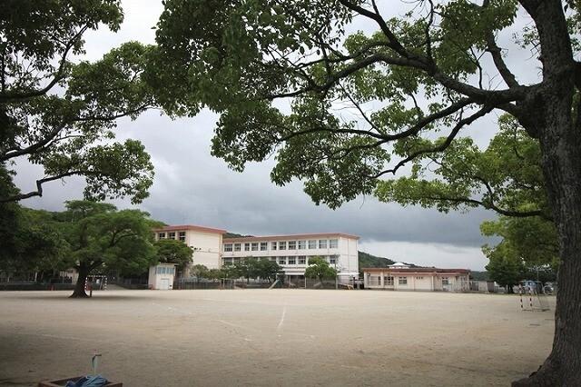 宮崎市立住吉小学校：2253m