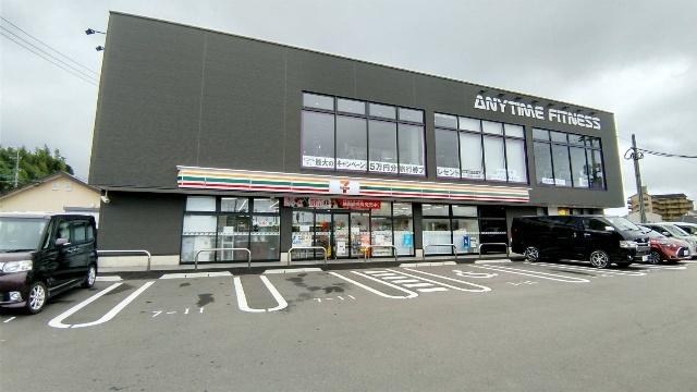 セブンイレブン宮崎産業経営大学前店：249m