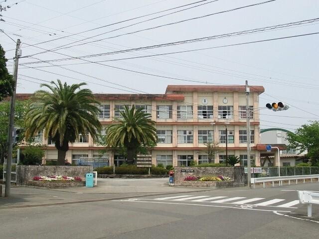 宮崎市立本郷小学校：1115m