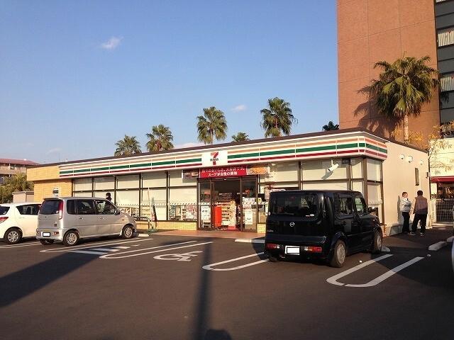 セブンイレブン宮崎駅東2丁目店：419m