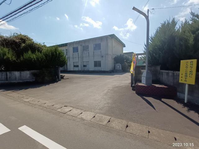 国富町立本庄中学校：486m
