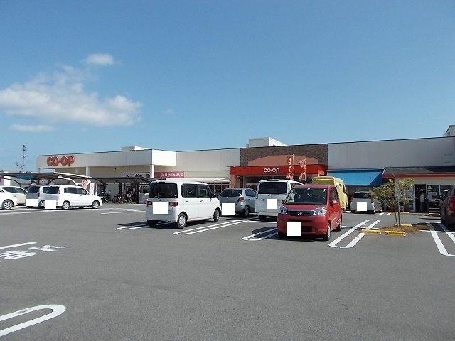 コープみやざき佐土原店：300m