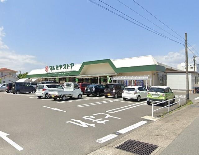 マルミヤストア大塚店：416m