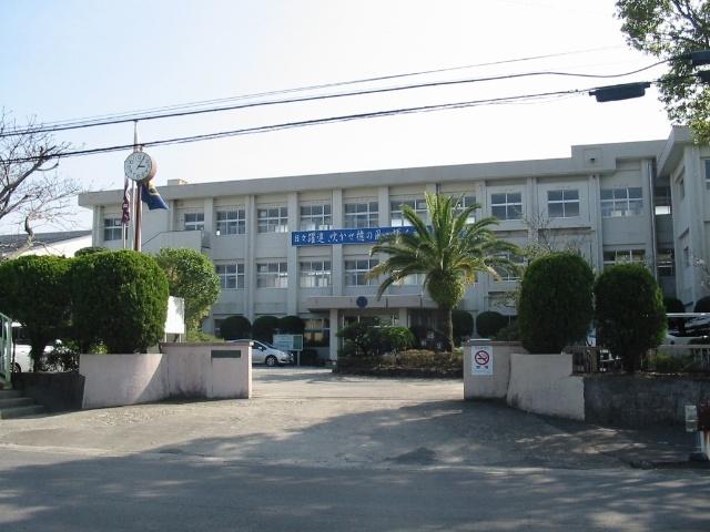 宮崎市立檍中学校：1809m