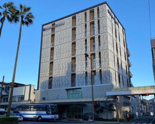 宮崎第一信用金庫本店：251m