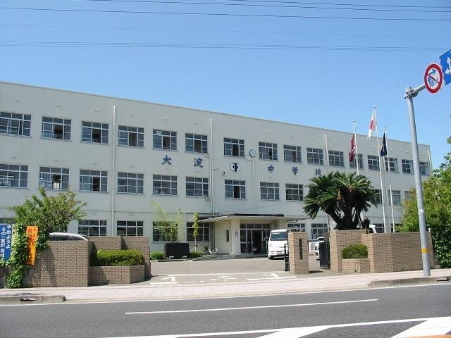 宮崎市立大淀中学校：699m