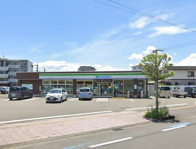 ファミリーマート元宮町店：223m
