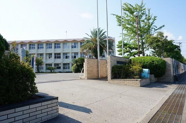 宮崎市立東大宮中学校：549m